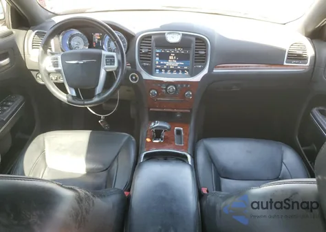 2014 Chrysler 300 z USA, uszkodzony, nr VIN 2C3CCAAG4EH380408